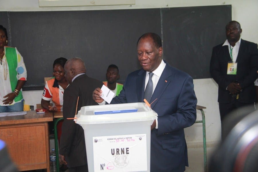 En images le vote du President dans le cadre du référendum sur la nouvelle Constitution