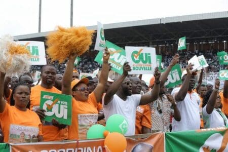 Référendum Constitutionnel : seules les affiches du ‘’Oui’’ visibles dans les rues d’Abidjan