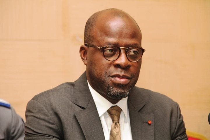 Ouattara instruit le ministre de la défense à rencontrer samedi les militaires insurgés à Bouaké (Alain Richard Donwahi)