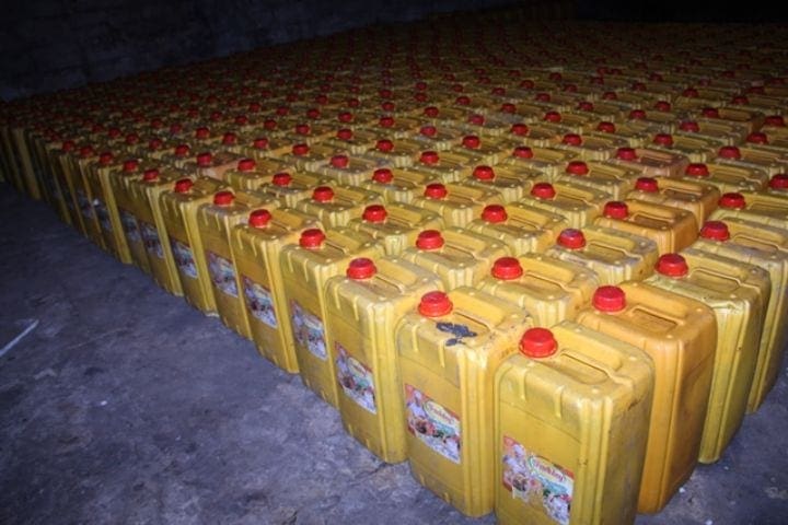 Côte d’Ivoire: 14.000 litres d’huile de contrebande d’une valeur de près de 15 millions FCFA saisis