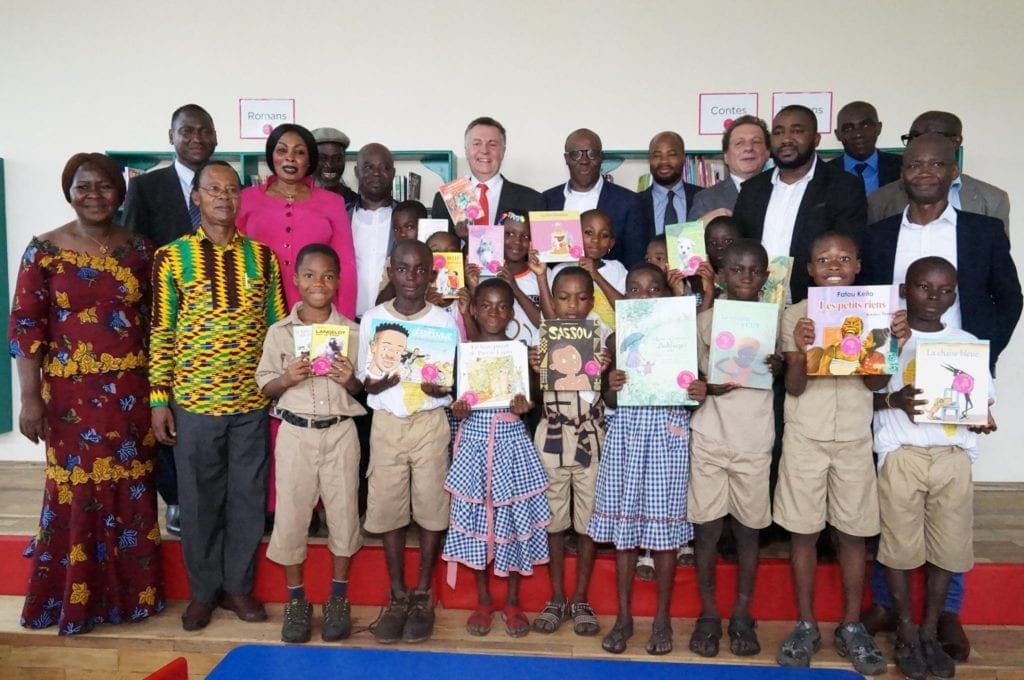 La Fondation Magic Système offre une « Magic Bibliothèque » aux élèves d’Anoumabo