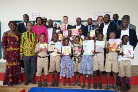 La Fondation Magic Système offre une « Magic Bibliothèque » aux élèves d’Anoumabo