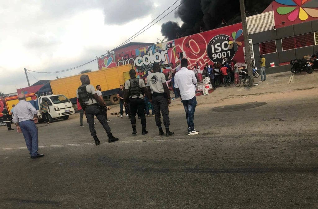 Un Incendie à Drocolor