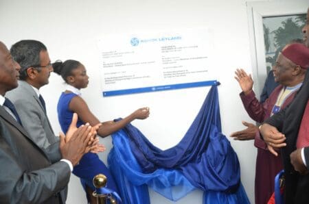 Ashok Leyland, un constructeur automobile indien, inaugure son siège régional à Abidjan