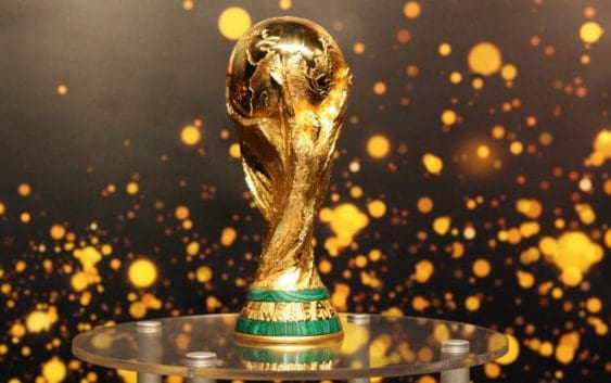 Football: arrivée à Abidjan du trophée de la coupe du monde Russie 2018