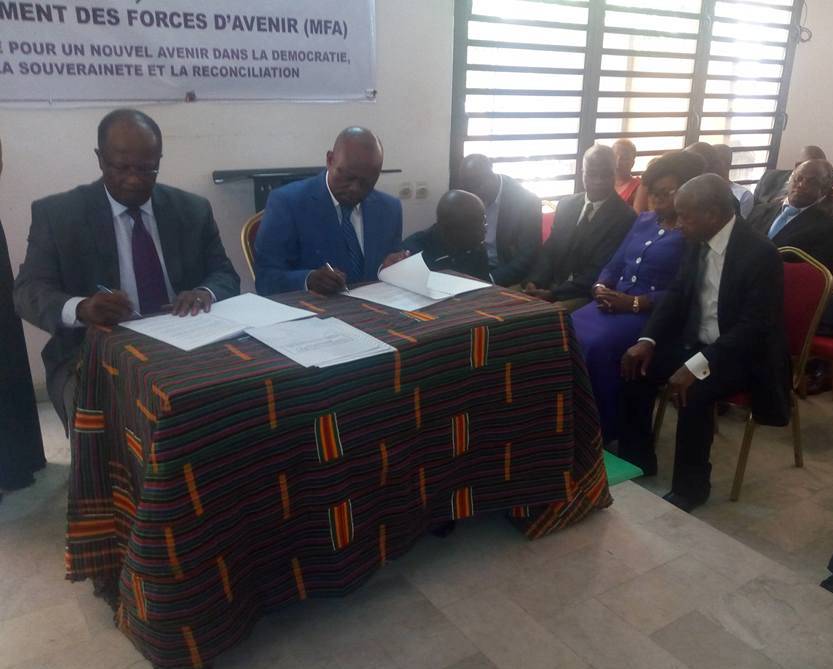 Côte d’Ivoire: Anaky Kobénan signe un accord d’alliance avec EDS, une coalition pro-Gbagbo