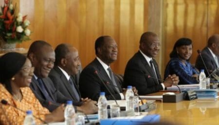 Côte d’Ivoire: le mandat des conseillers municipaux et régionaux prorogé (Gouvernement)