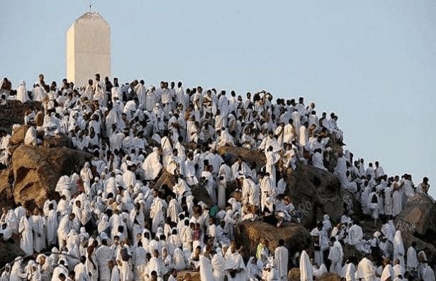 Mont d’Arafat: Deux millions de pèlerins marchent sur les pas du prophète