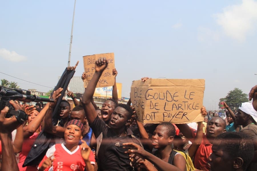 Manifestation de colรจre de victimes ร Abobo au Nord d’Abidjan contre l’acquittement de Gbagbo