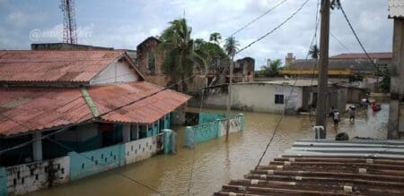 L’association Eyêlê des N’Zima de Côte d’Ivoire aux côtés des victimes des inondations de Grand-Bassam