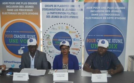 Un réseau de jeunes plaide auprès du gouvernement pour une procédure spéciale de déclaration d’identité