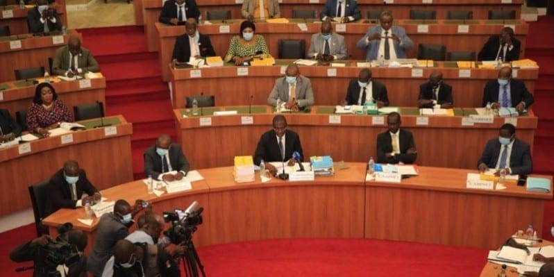 8 398,9 milliards de FCFA pour remettre le pays à flot