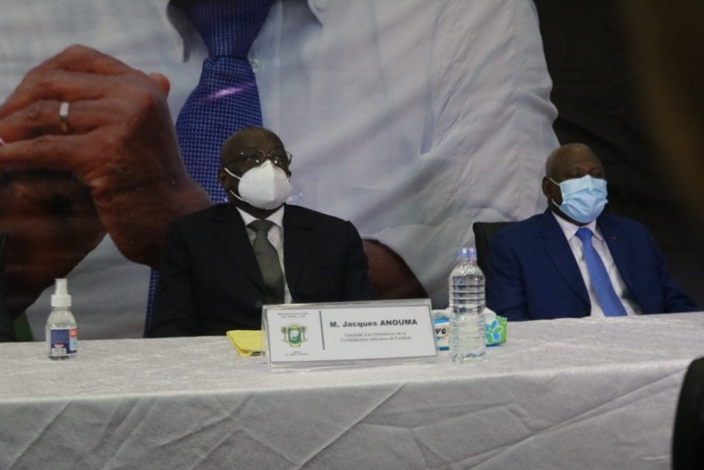 « je suis candidat pour restaurer notre maison commune »