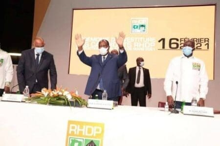 Alassane Ouattara met les candidats RHDP en mission