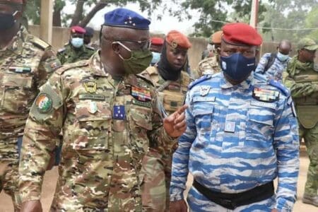 Les Patrons de l’Armée et de la Gendarmerie sur le terrain