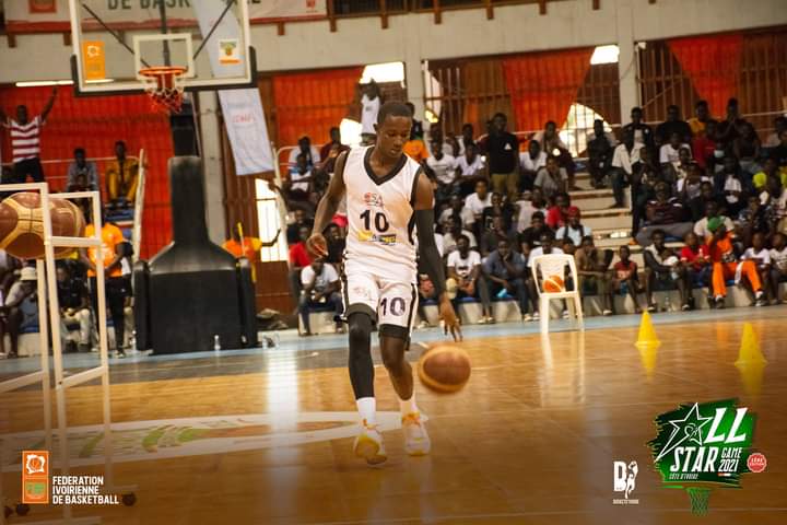 Basket Ball Présélection Afrobasket (Zoom Siré Dieng ) : » Mon rêve se réalise enfin ! »