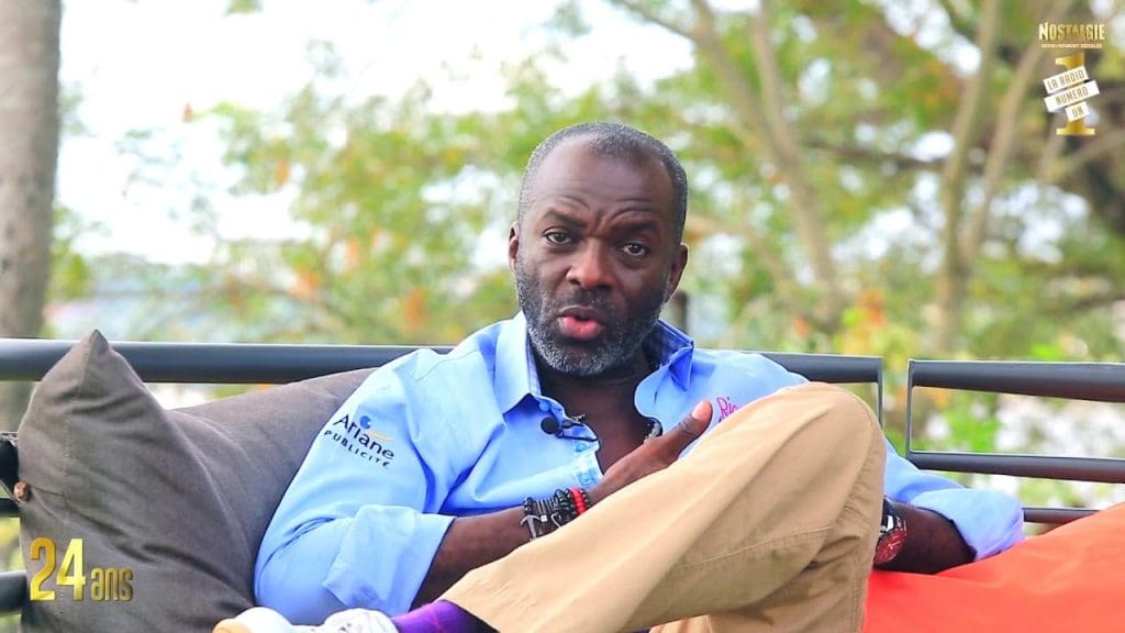 Affaire apologie du viol: Yves de M’Bella suspendu pour un mois (régulateur)