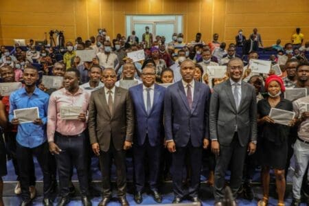 Soutien au secteur Informel :1000 agents reçoivent des tablettes