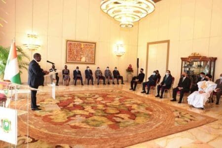 Le Chef de l’Etat a reçu les Lettres de créance de cinq nouveaux Ambassadeurs