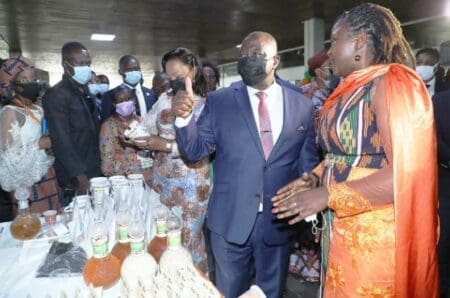 LE MINISTRE KOBENAN KOUASSI ADJOUMANI EXHORTE LES ACTEURS DU SECTEUR A POURSUIVRE DAVANTAGE LA TRANSFORMATION DES PRODUITS LOCAUX