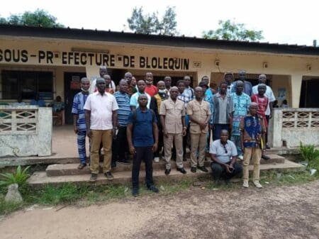 𝐏𝐫𝐨𝐣𝐞𝐭 𝐂𝐋𝐀𝐏 : 𝐥𝐞𝐬 𝐚𝐜𝐭𝐞𝐮𝐫𝐬 𝐝𝐮 𝐟𝐨𝐧𝐜𝐢𝐞𝐫 𝐫𝐮𝐫𝐚𝐥 𝐝𝐞 𝐁𝐥𝐨𝐥é𝐪𝐮𝐢𝐧, 𝐓𝐚𝐢, 𝐆𝐮𝐢𝐠𝐢𝐨, 𝐌é𝐚𝐠𝐮𝐢, 𝐃𝐢𝐯𝐨 𝐞𝐭 𝐆𝐮𝐢𝐭𝐫𝐲 𝐟𝐨𝐫𝐦é𝐬 𝐬𝐮𝐫 𝐥𝐞𝐬 𝐦𝐨𝐝è𝐥𝐞𝐬 𝐝𝐞 𝐜𝐨𝐧𝐭𝐫𝐚𝐭𝐬 𝐚𝐠𝐫𝐚𝐢𝐫𝐞𝐬, 𝐩𝐨𝐮𝐫 𝐮𝐧𝐞 𝐦𝐞𝐢𝐥𝐥𝐞𝐮𝐫𝐞 𝐚𝐩𝐩𝐫𝐨𝐩𝐫𝐢𝐚𝐭𝐢𝐨𝐧