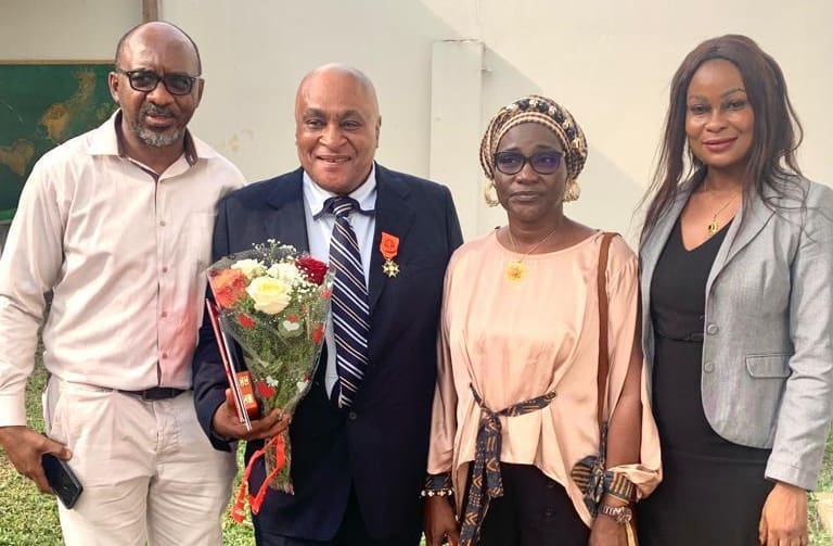 Distinction: Marcel OUÉGNIN fait officier dans l’ordre national