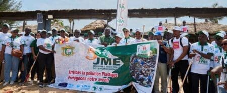 Journée mondiale de l’environnement : la Banque africaine de développement et partenaires mobilisés contre les déchets plastiques sur les plages ivoiriennes