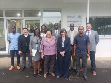 Le Directeur mondial de la Division de la Protection de la Santé Globale (DGHP) du CDC Dr Simon AGOLORY visite l’IPCI