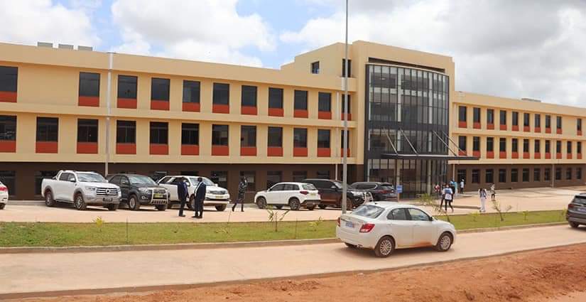 ๐๐ง๐ข๐ฏ๐๐ซ๐ฌ๐ข๐ญรฉ ๐๐ ๐๐๐ง ๐๐๐๐ซ๐จ: ๐๐ง ๐๐จ๐ฅ๐ฅ๐จ๐ช๐ฎ๐ ๐ข๐ง๐ญ๐๐ซ๐ง๐๐ญ๐ข๐จ๐ง๐๐ฅ ๐ฌ๐ฎ๐ซ ๐ฅโ๐๐ง๐๐ฎ๐ฌ๐ญ๐ซ๐ข๐ ๐ญ๐จ๐ฎ๐ซ๐ข๐ฌ๐ญ๐ข๐ช๐ฎ๐ ๐๐ญ ๐๐ฅ๐ญรฉ๐ซ๐ข๐ญรฉ, ๐ฉ๐ซรฉ๐ฏ๐ฎ ๐๐ฎ ๐๐ ๐๐ฎ ๐๐ ๐จ๐๐ญ๐จ๐๐ซ๐ ๐๐๐๐