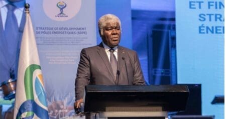 FINANCEMENT DE L’ÉNERGIE ET DU NUMÉRIQUE DANS L’UEMOA : LE PREMIER MINISTRE ROBERT BEUGRE MAMBE PRESIDE L’OUVERTURE D’UNE TABLE RONDE A ABIDJAN