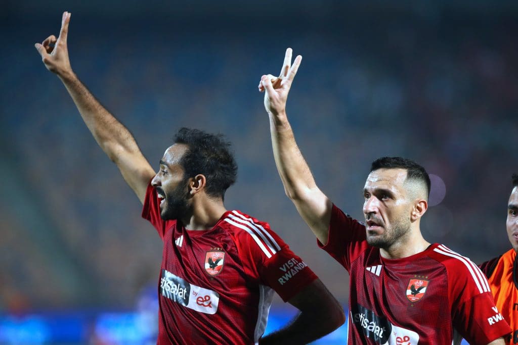 Des présidents et dirigeants de clubs africains présents au lancement de l’Association des Clubs Africains (« ACA ») jeudi au Caire