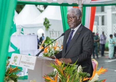 FÊTE DU TRAVAIL 2024 : LE PREMIER MINISTRE ROBERT BEUGRE MAMBE PRÉSENTE LE DYNAMISME DE L’ÉCONOMIE IVOIRIENNE ET LES ACQUIS SOCIAUX