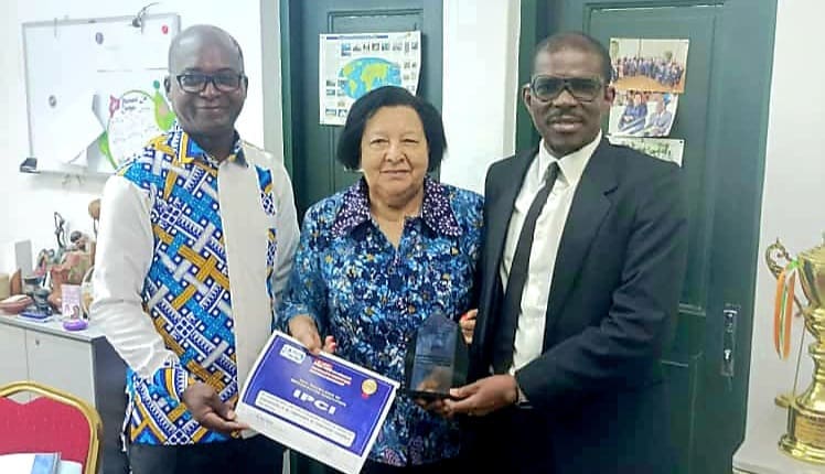 l’Institut Pasteur de Côte d’Ivoire reçoit le prix Spécial MSD d’excellence en communication scientifique