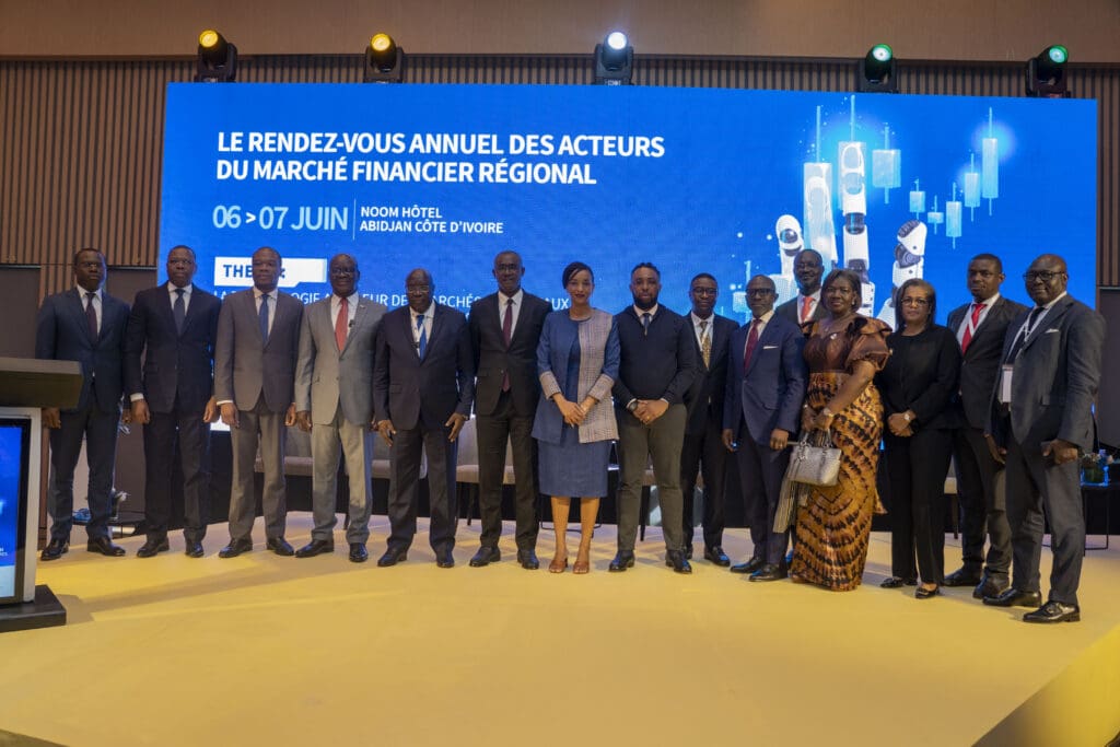 BRVM Awards 2024 : Les réflexions se tournent vers les enjeux de l’utilisation de la technologie et l’actionnariat populaire