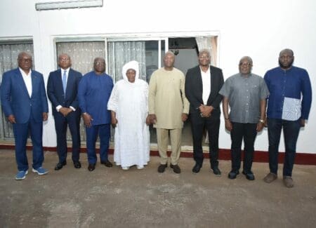 Disparition : Silas Metch aux côtés de la veuve de Issa Hayatou