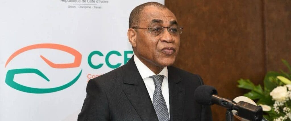 𝐃𝐢𝐚𝐥𝐨𝐠𝐮𝐞 𝐄𝐭𝐚𝐭-𝐬𝐞𝐜𝐭𝐞𝐮𝐫 𝐩𝐫𝐢𝐯é/ 𝐋𝐞 𝐌𝐢𝐧𝐢𝐬𝐭𝐫𝐞 𝐀𝐝𝐚𝐦𝐚 𝐂𝐨𝐮𝐥𝐢𝐛𝐚𝐥𝐲:« 𝐋𝐞 𝐦𝐨𝐧𝐭𝐚𝐧𝐭 𝐭𝐨𝐭𝐚𝐥 𝐝𝐞𝐬 𝐫è𝐠𝐥𝐞𝐦𝐞𝐧𝐭𝐬 𝐞𝐟𝐟𝐞𝐜𝐭𝐮é𝐬 𝐝𝐞 𝐥𝐚 𝐝𝐞𝐭𝐭𝐞 𝐟𝐨𝐮𝐫𝐧𝐢𝐬𝐬𝐞𝐮𝐫𝐬 𝐬’é𝐥è𝐯𝐞 à 𝟓𝟓𝟖,𝟗𝟏 𝐦𝐢𝐥𝐥𝐢𝐚𝐫𝐝𝐬 𝐅𝐂𝐅𝐀 »