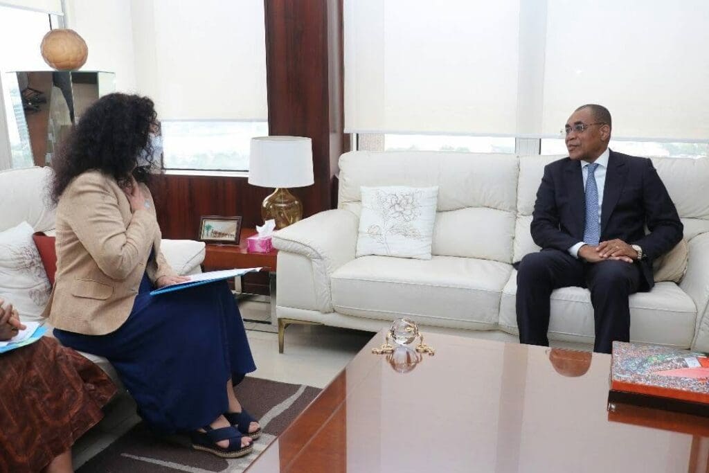 𝐑𝐞𝐧𝐟𝐨𝐫𝐜𝐞𝐦𝐞𝐧𝐭 𝐝𝐮 𝐏𝐚𝐫𝐭𝐞𝐧𝐚𝐫𝐢𝐚𝐭 𝐂ô𝐭𝐞 𝐝’𝐈𝐯𝐨𝐢𝐫𝐞-𝐔𝐧𝐢𝐜𝐞𝐟 : 𝐋𝐞 𝐦𝐢𝐧𝐢𝐬𝐭𝐫𝐞 𝐀𝐝𝐚𝐦𝐚 𝐂𝐨𝐮𝐥𝐢𝐛𝐚𝐥𝐲 é𝐜𝐡𝐚𝐧𝐠𝐞 𝐚𝐯𝐞𝐜 𝐥𝐚 𝐑𝐞𝐩𝐫é𝐬𝐞𝐧𝐭𝐚𝐧𝐭𝐞 𝐚.𝐢 𝐏𝐫𝐨𝐠𝐫𝐚𝐦𝐦𝐞 𝐝𝐞 𝐥’𝐢𝐧𝐬𝐭𝐢𝐭𝐮𝐭𝐢𝐨𝐧