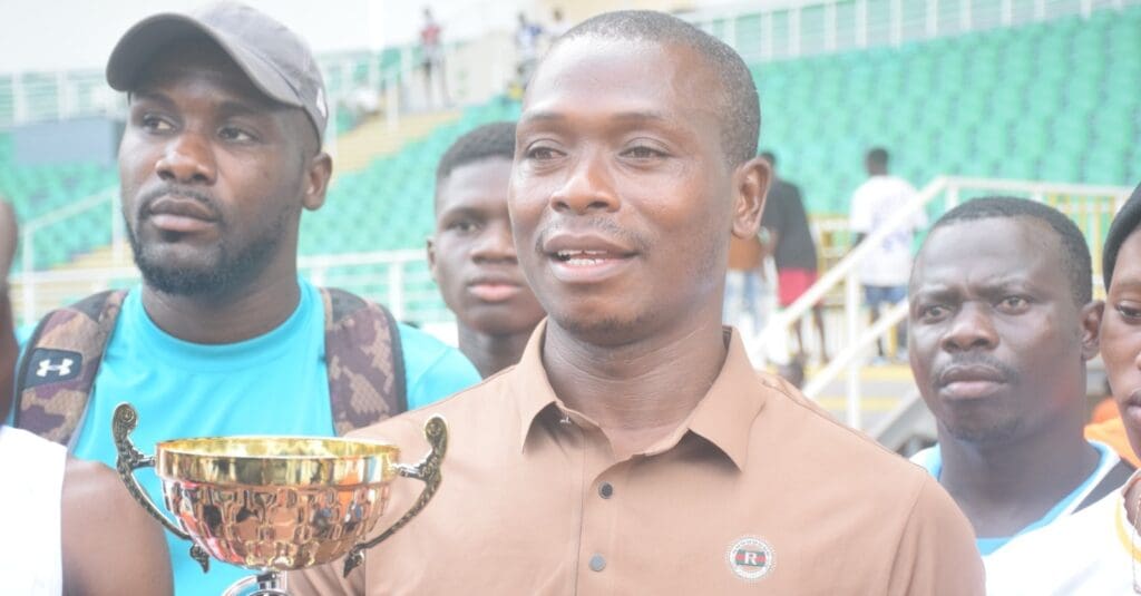 Interview avec M. Loua Koué Innocent ( Prdt EAC San Pedro): « San Pedro sortira le grand jeu à Abidjan »