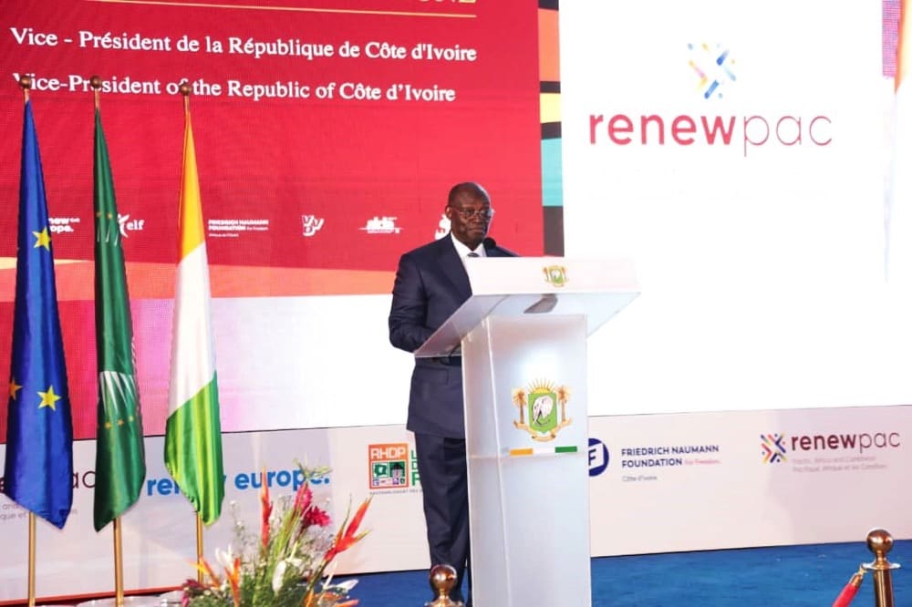 Ouverture du 3ème Sommet RenewPAC : Le Vice-Président de la République souhaite la construction d’une véritable alliance stratégique entre l’Europe, l’Afrique et les Caraïbes