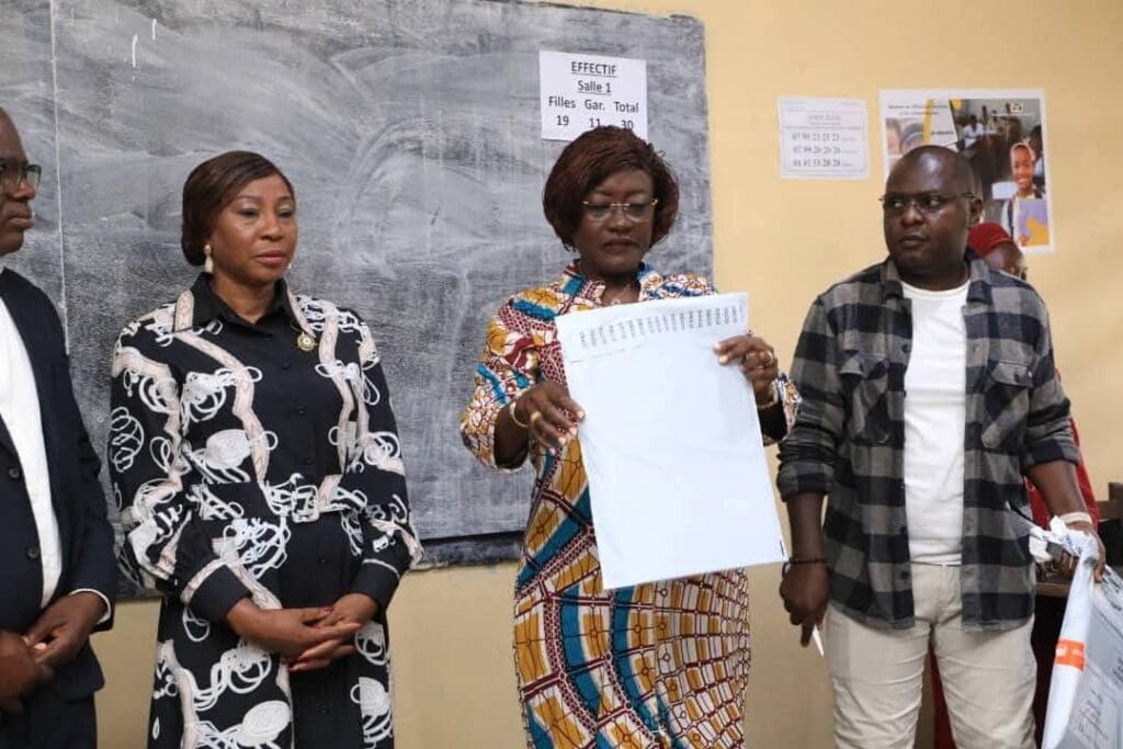 Baccalauréat 2025 : Mariatou Koné lance les épreuves à Abobo