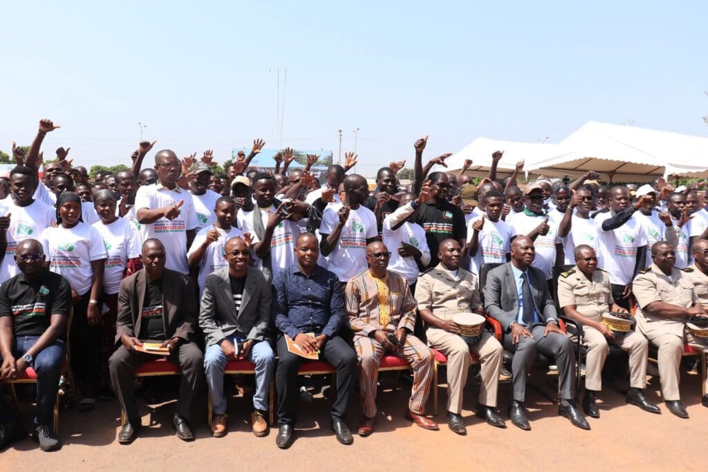 𝐋𝐞𝐬 𝐫é𝐟𝐨𝐫𝐦𝐞𝐬 𝐟𝐨𝐧𝐜𝐢è𝐫𝐞𝐬 𝐝𝐞 𝐥𝐚 𝐂ô𝐭𝐞 𝐝’𝐈𝐯𝐨𝐢𝐫𝐞 𝐨𝐮𝐯𝐫𝐞𝐧𝐭 𝐥𝐚 𝐯𝐨𝐢𝐞 à 𝐥’𝐞𝐦𝐩𝐥𝐨𝐢 𝐞𝐭 à 𝐥𝐚 𝐜𝐫𝐨𝐢𝐬𝐬𝐚𝐧𝐜𝐞