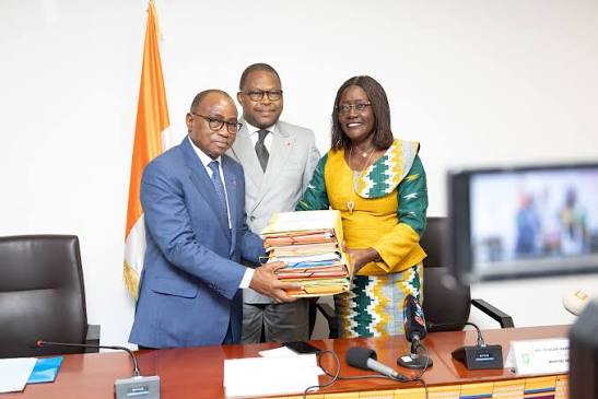 ÉDUCATION NATIONALE : N’GUESSAN KOFFI VEUT FAIRE DE L’ÉCOLE IVOIRIENNE LE MOTEUR DE LA TRANSFORMATION NATIONALE